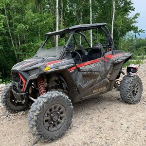 Meet your Posher, Zachary